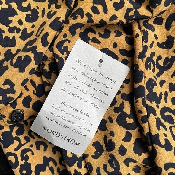 NWT WAYF Top Esther Collar Cheetah Print Blouse Ruffled Pointed Collar Size XS - Picture 7 of 11